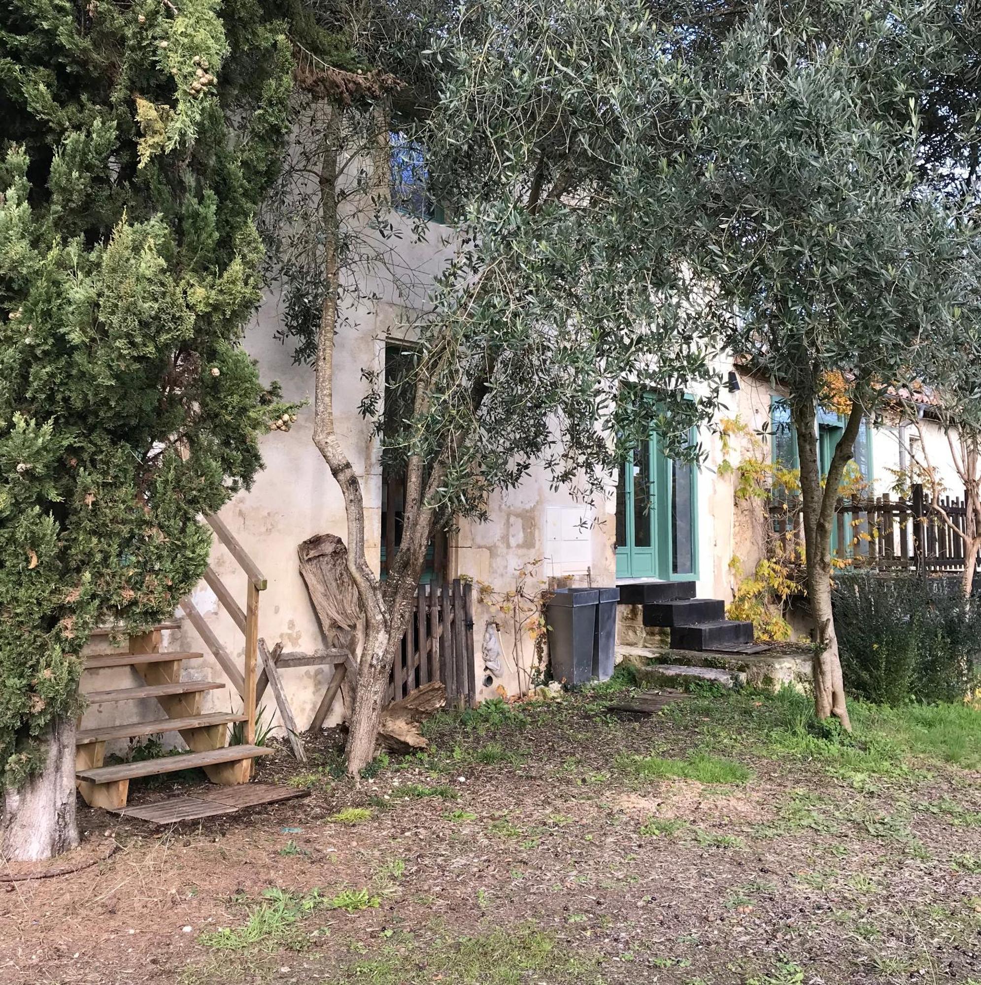 Ancien Moulin A Eau Sur La Seugne Mosnac (Charente-Maritime) Exterior foto
